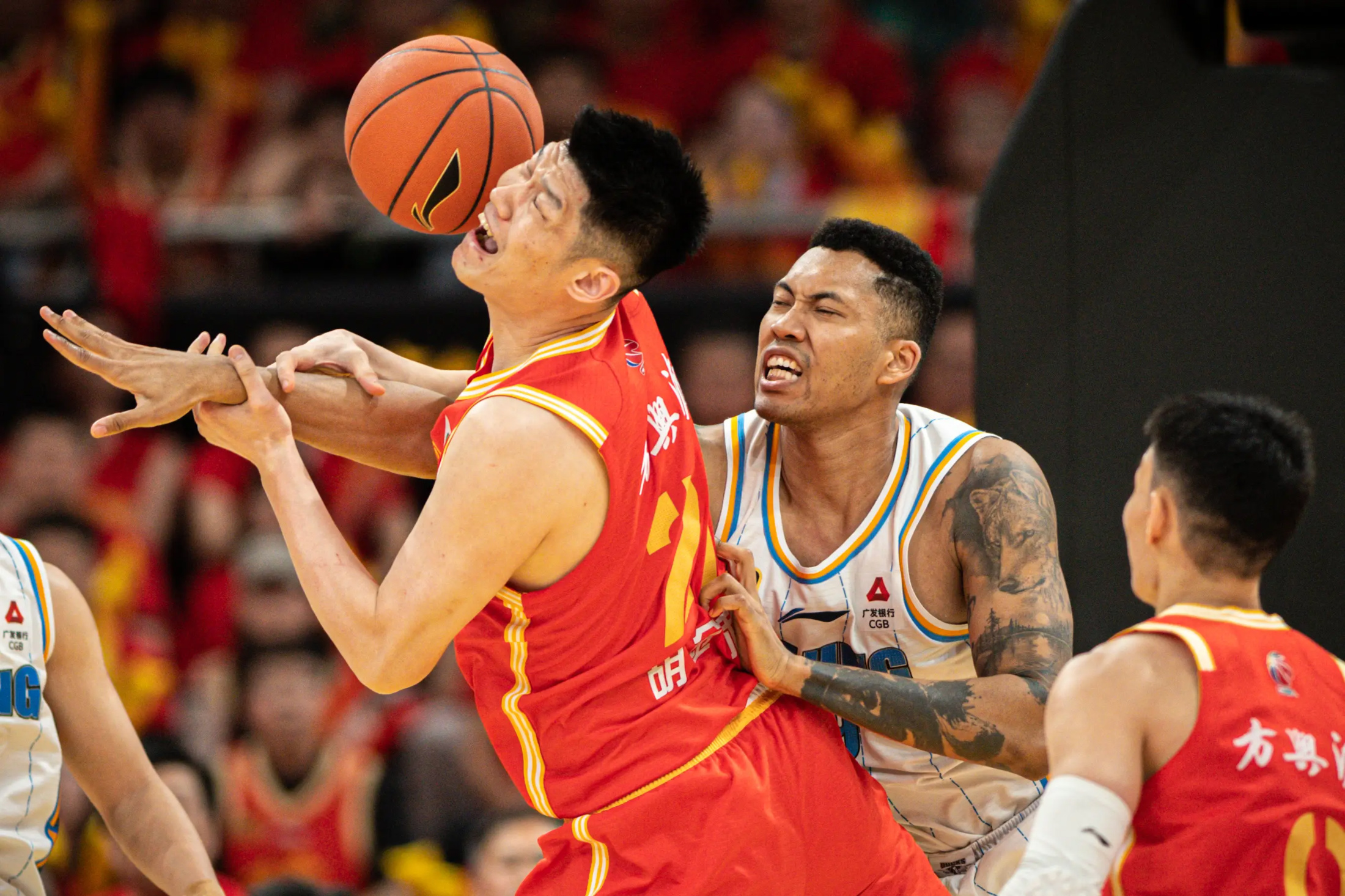 关于赛后拉齐奥备战CBA季后赛；战术微调细节曝光；更衣室稳定；赛季目标并未改变的信息黑白体育滚球盘口