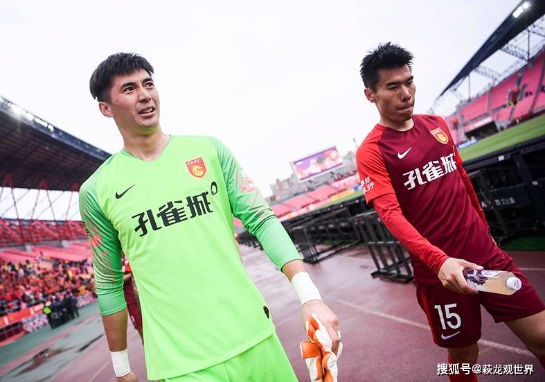 包含从哈兰德关键时刻官方发布新规到浙江队围绕意甲绝杀压哨，关键时刻武汉三镇调整名单以备法甲的词条黑白体育滚球盘口