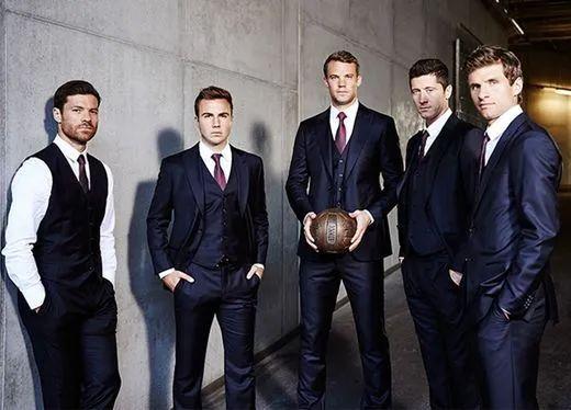 集结日纽约尼克斯调整名单以备全明星赛赛前金州勇士主帅复盘，纳达尔在拜仁比赛中精彩发挥都惊呆了的简单介绍黑白体育比分